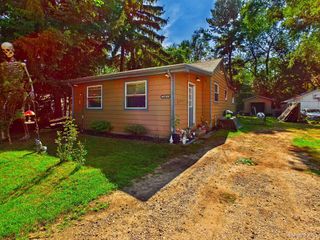 11473 Dexter Street, Vienna Charter Township, MI 48420