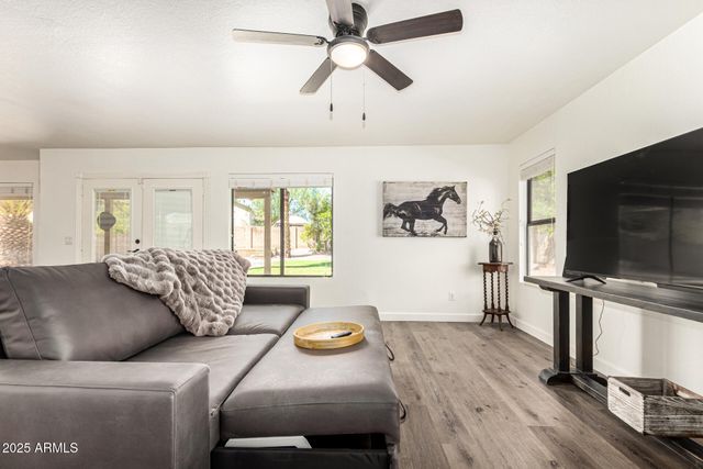 2108 E CIELO GRANDE Avenue, Phoenix, AZ 85024