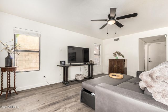 2108 E CIELO GRANDE Avenue, Phoenix, AZ 85024