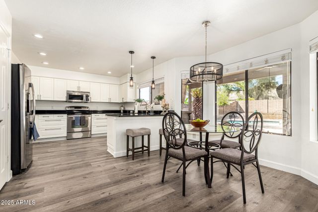 2108 E CIELO GRANDE Avenue, Phoenix, AZ 85024