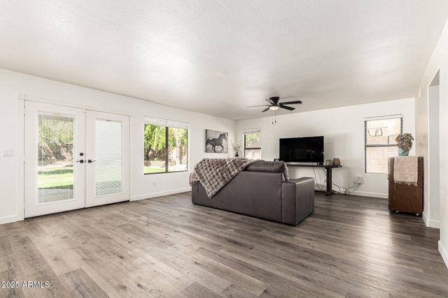 2108 E CIELO GRANDE Avenue, Phoenix, AZ 85024