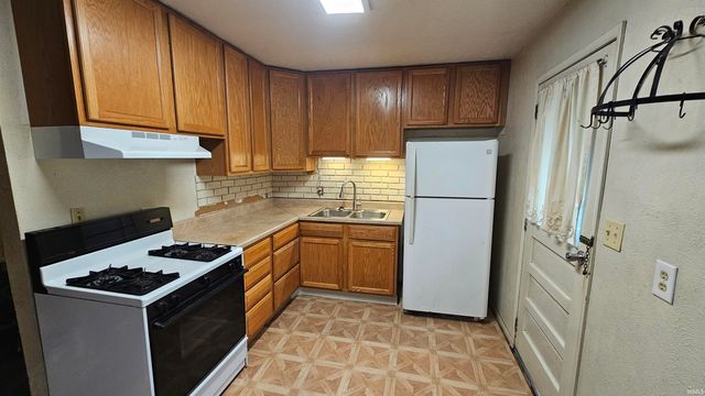 23913 Nora Street, Elkhart, IN 46516