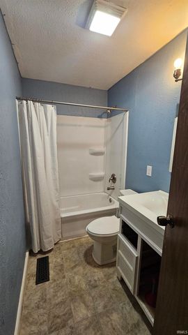 23913 Nora Street, Elkhart, IN 46516