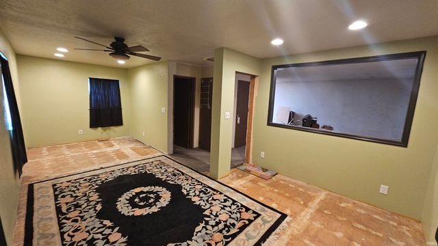 23913 Nora Street, Elkhart, IN 46516