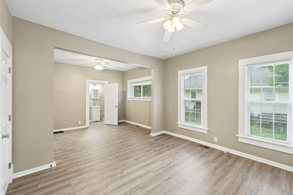 1803 Washington Avenue, Des Moines, IA 50314