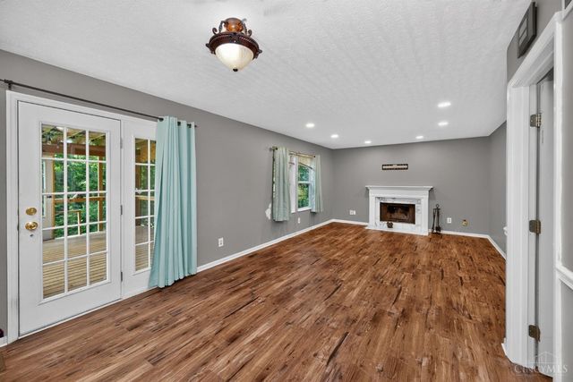 328 Keeneland Court, Lebanon, OH 45036