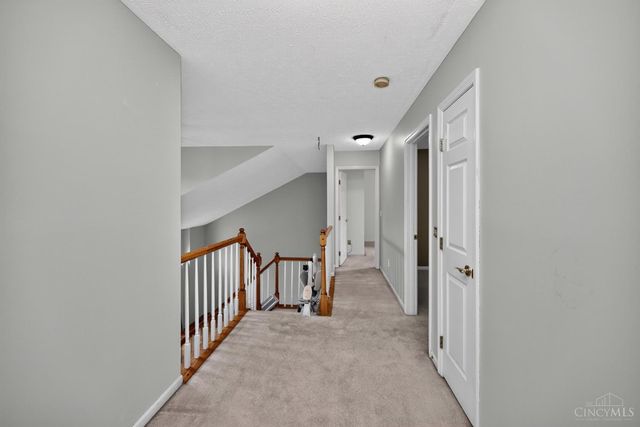 328 Keeneland Court, Lebanon, OH 45036