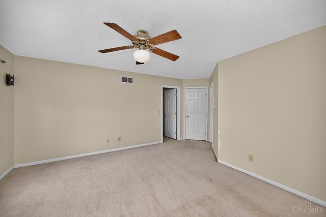328 Keeneland Court, Lebanon, OH 45036