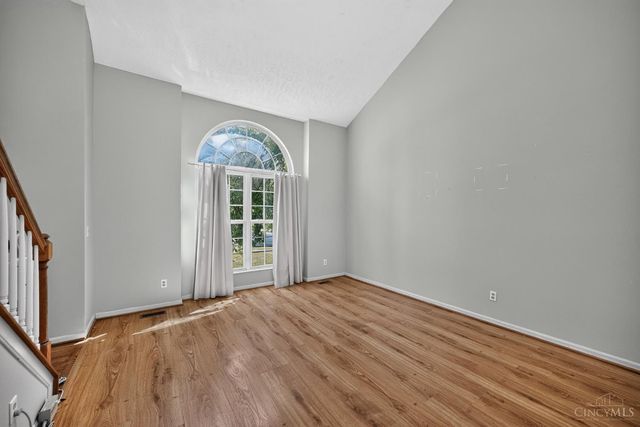 328 Keeneland Court, Lebanon, OH 45036