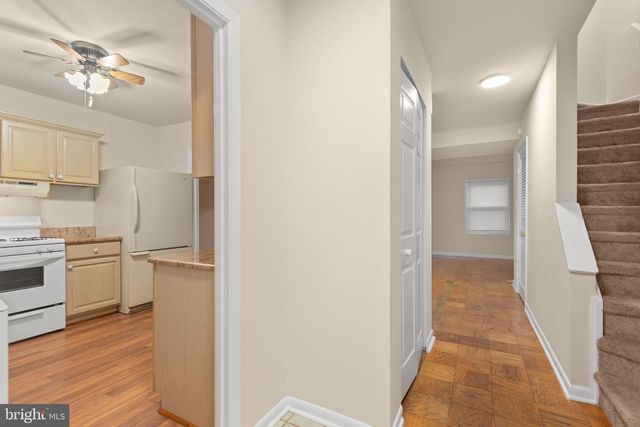 424 GREENBRIER CT, Fredericksburg, VA 22401
