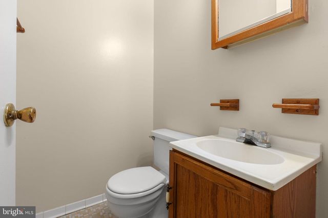 424 GREENBRIER CT, Fredericksburg, VA 22401