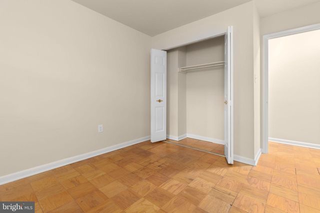 424 GREENBRIER CT, Fredericksburg, VA 22401
