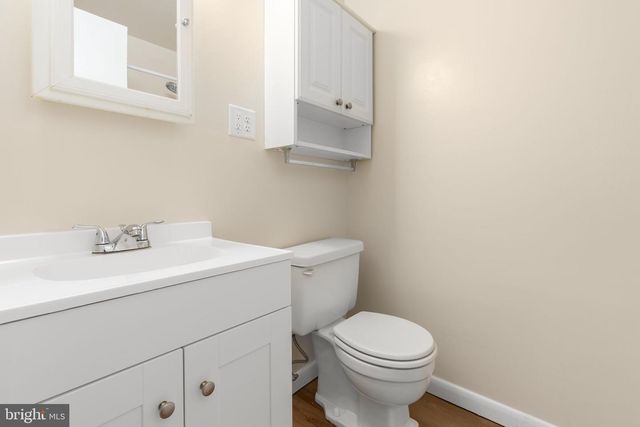 424 GREENBRIER CT, Fredericksburg, VA 22401