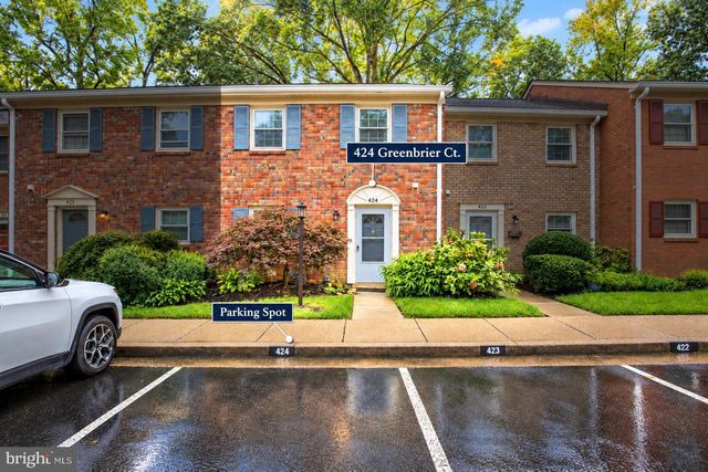 424 GREENBRIER CT, Fredericksburg, VA 22401