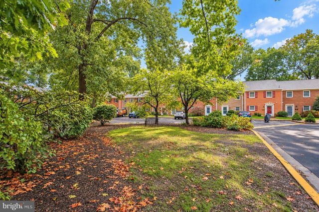 424 GREENBRIER CT, Fredericksburg, VA 22401