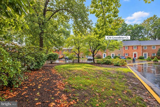 424 GREENBRIER CT, Fredericksburg, VA 22401