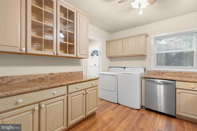 424 GREENBRIER CT, Fredericksburg, VA 22401