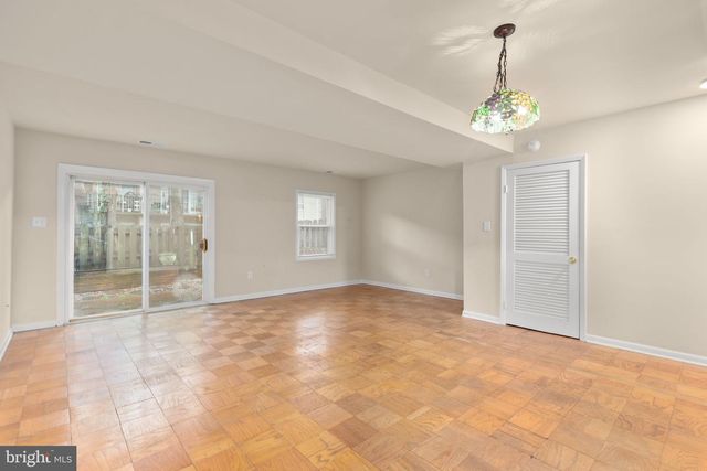 424 GREENBRIER CT, Fredericksburg, VA 22401