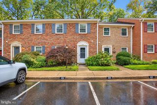 424 GREENBRIER CT, Fredericksburg, VA 22401