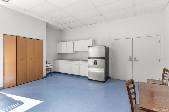 35425 W Michigan Avenue 3653, Wayne, MI 48184