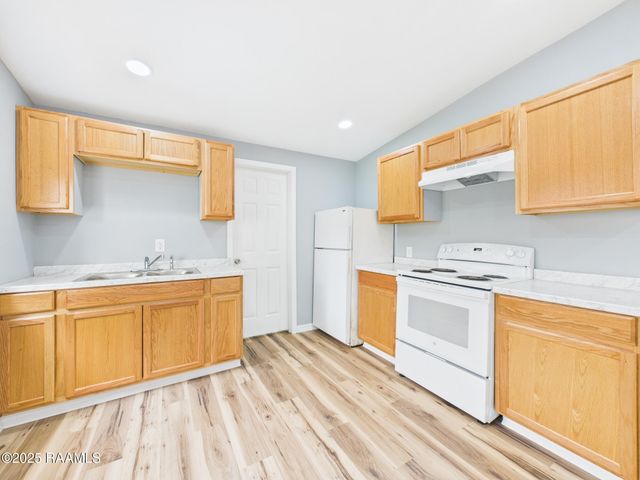 300 Gauthier Road, Lafayette, LA 70501