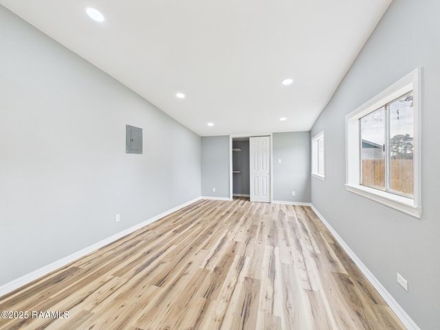 300 Gauthier Road, Lafayette, LA 70501