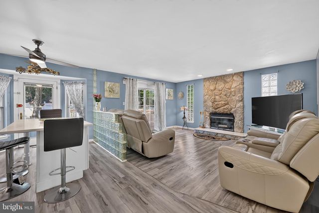 56 JONQUIL WAY, Sicklerville, NJ 08081