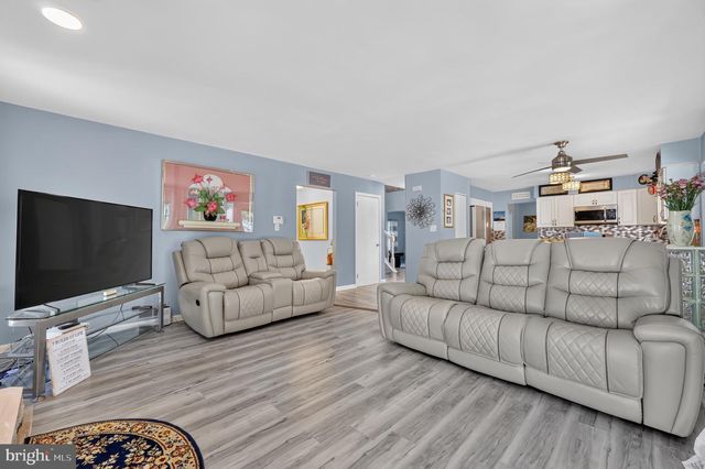 56 JONQUIL WAY, Sicklerville, NJ 08081