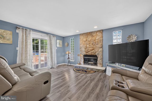 56 JONQUIL WAY, Sicklerville, NJ 08081