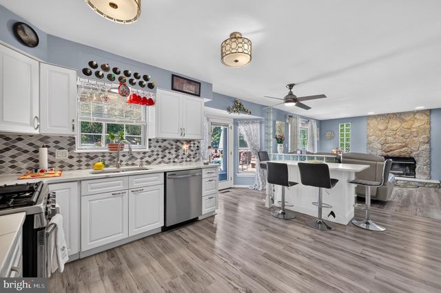 56 JONQUIL WAY, Sicklerville, NJ 08081