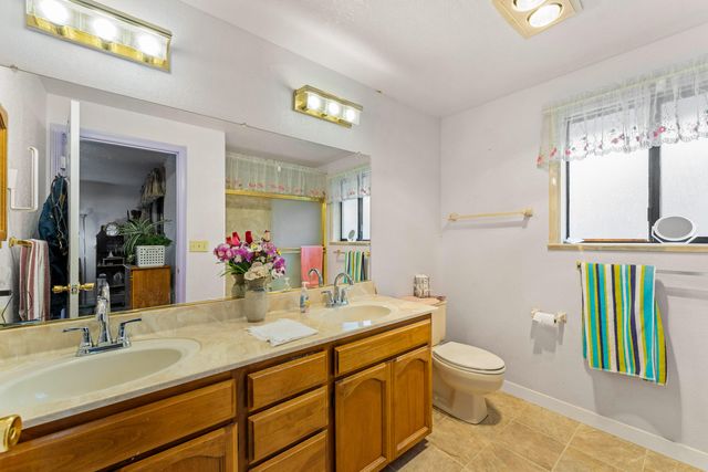 2701 Salmon Circle, Grants Pass, OR 97527