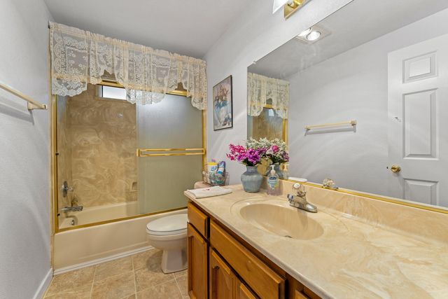 2701 Salmon Circle, Grants Pass, OR 97527