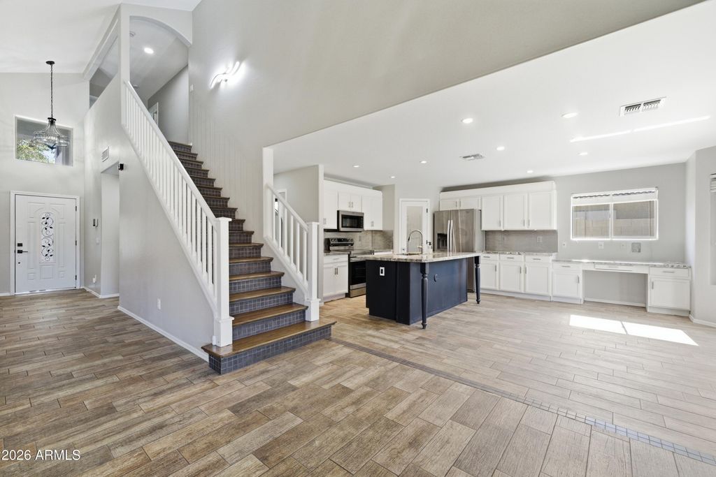 Image 14 of property listing at 13716 W Solano Drive, Litchfield Park, AZ 85340