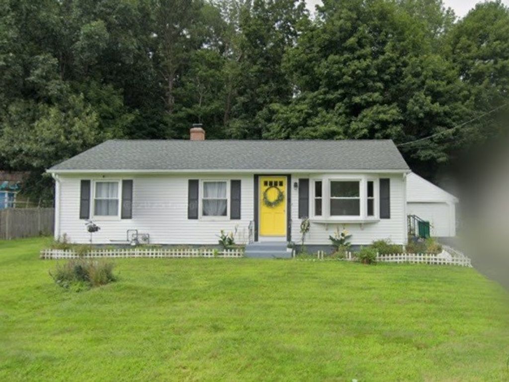 82 Patton Road, Woonsocket, RI 02895