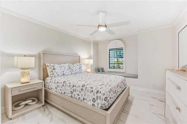2318 SE 27th ST, Cape Coral, FL 33904