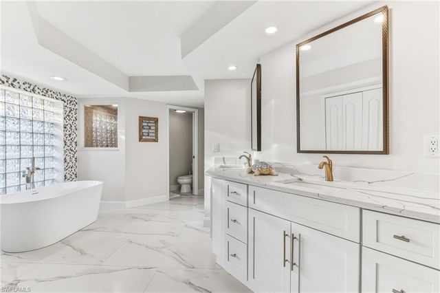 2318 SE 27th ST, Cape Coral, FL 33904