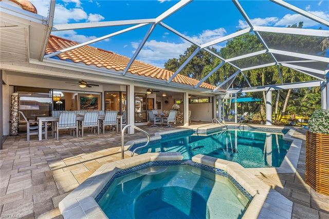 2318 SE 27th ST, Cape Coral, FL 33904