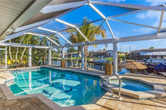 2318 SE 27th ST, Cape Coral, FL 33904