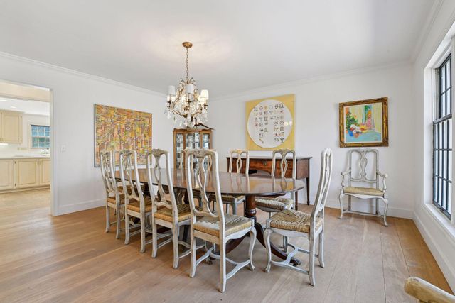 425 Ferndale Road N, Wayzata, MN 55391