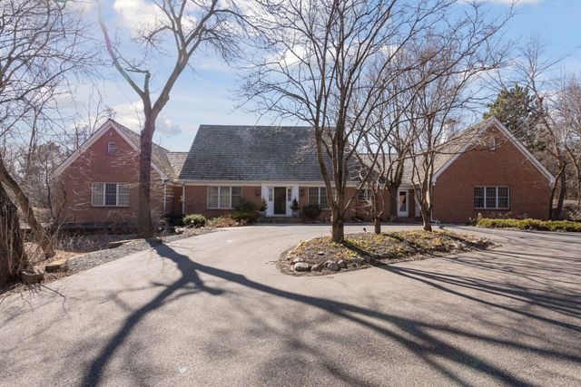 425 Ferndale Road N, Wayzata, MN 55391