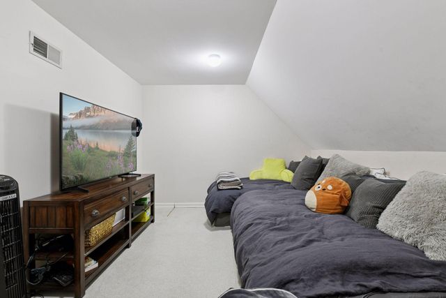 425 Ferndale Road N, Wayzata, MN 55391