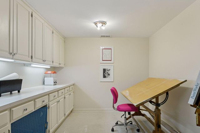 425 Ferndale Road N, Wayzata, MN 55391