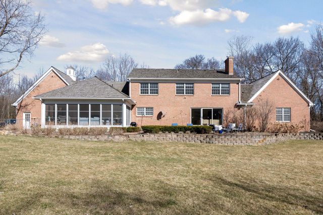 425 Ferndale Road N, Wayzata, MN 55391