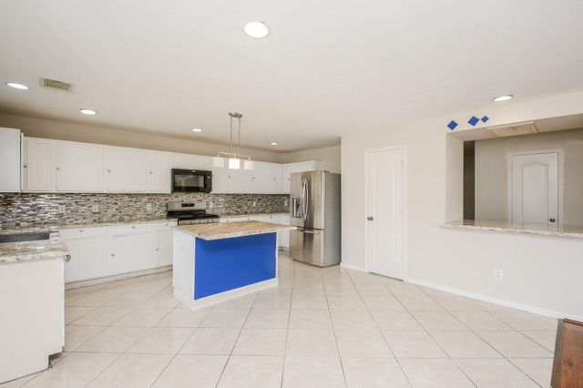 8402 Brickhaven Lane, Houston, TX 77083