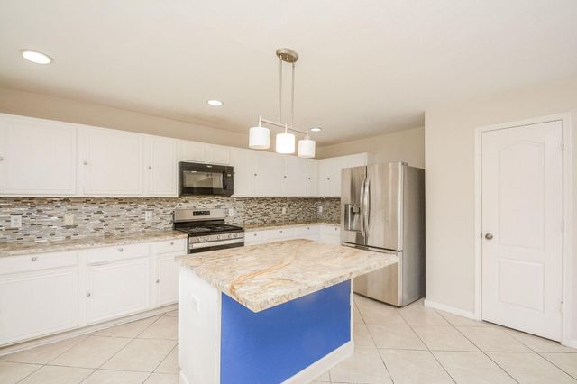 8402 Brickhaven Lane, Houston, TX 77083