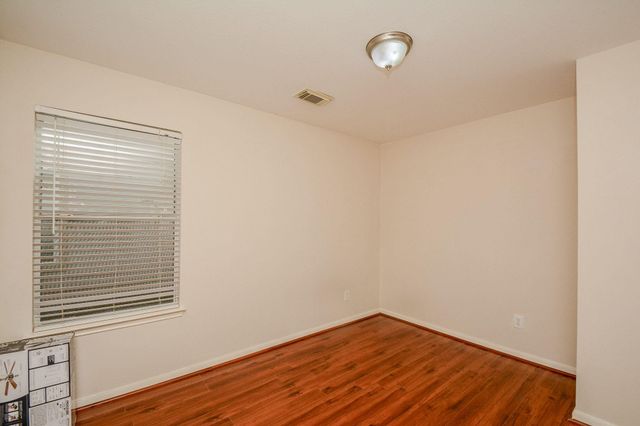 8402 Brickhaven Lane, Houston, TX 77083