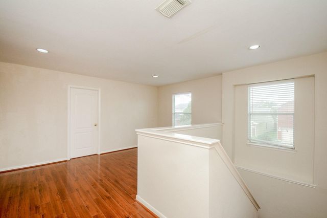 8402 Brickhaven Lane, Houston, TX 77083