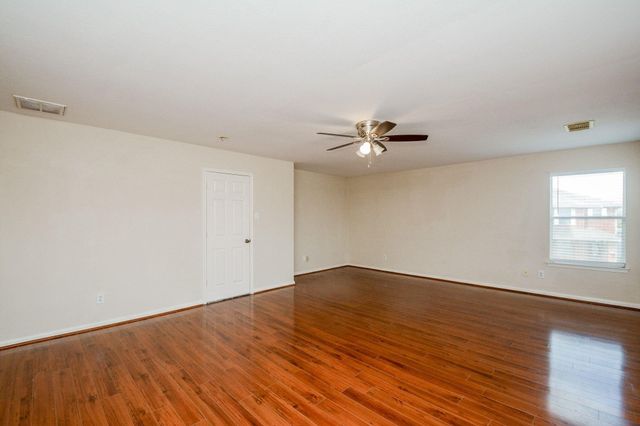 8402 Brickhaven Lane, Houston, TX 77083