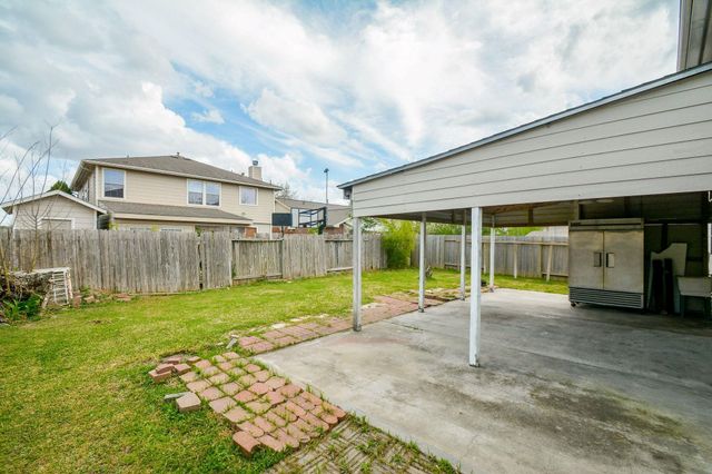 8402 Brickhaven Lane, Houston, TX 77083