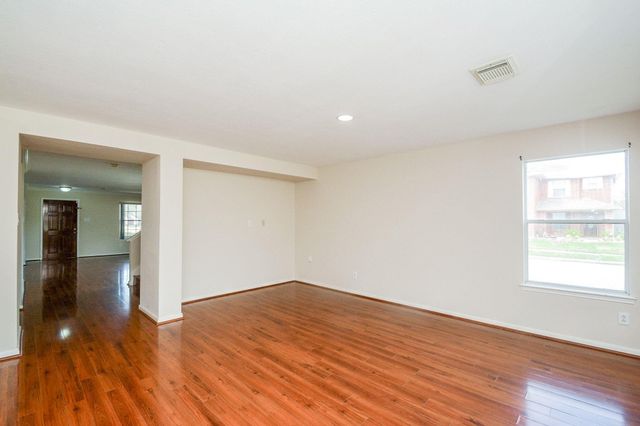 8402 Brickhaven Lane, Houston, TX 77083